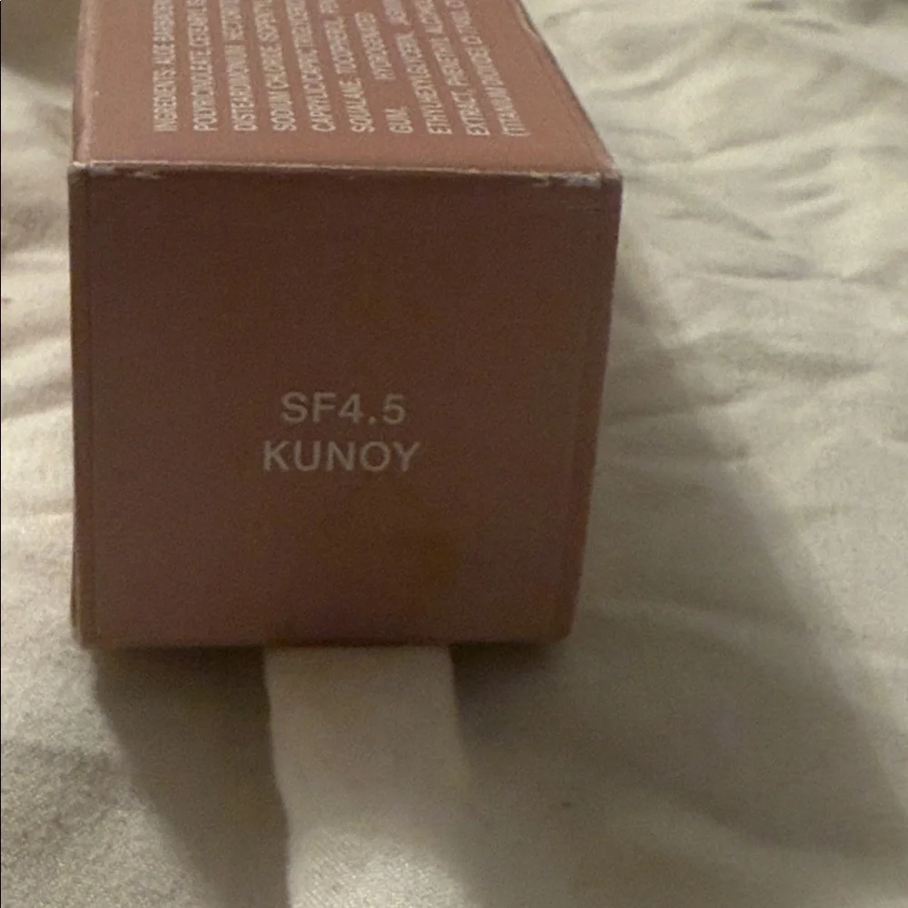 ILIA True Skin Serum Foundation - Kunoy